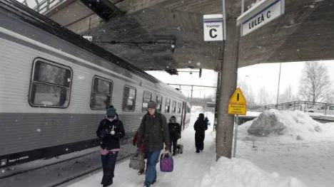 Indragen nattågstrafik stöter på patrull från Norrlandskommunerna.foto: pär bäckström