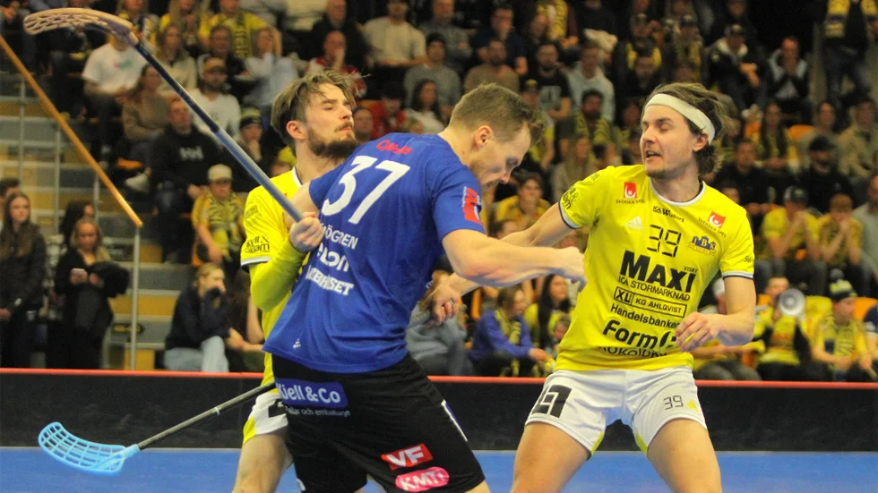  Karlstad vann även den andra finalmatchen mot Visby IBK.