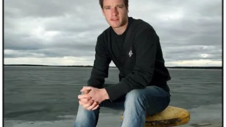 BBKs stjärna Brent Fisher skadade sig under matchen mot Vasalund i söndags och läkarna befarade att han punkterat en lunga. Foto: göran ström