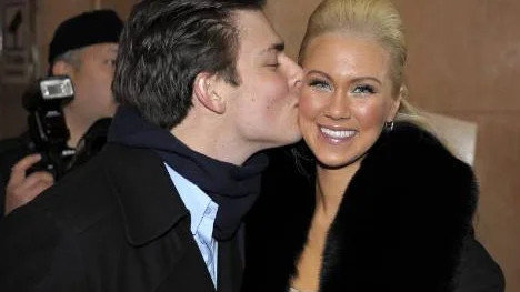Bloggaren och ungmoderaten Isabella "Blondinbella" Löwengrip fyller 19 år i oktober.