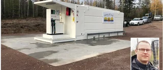 Tankstation i byn dröjer