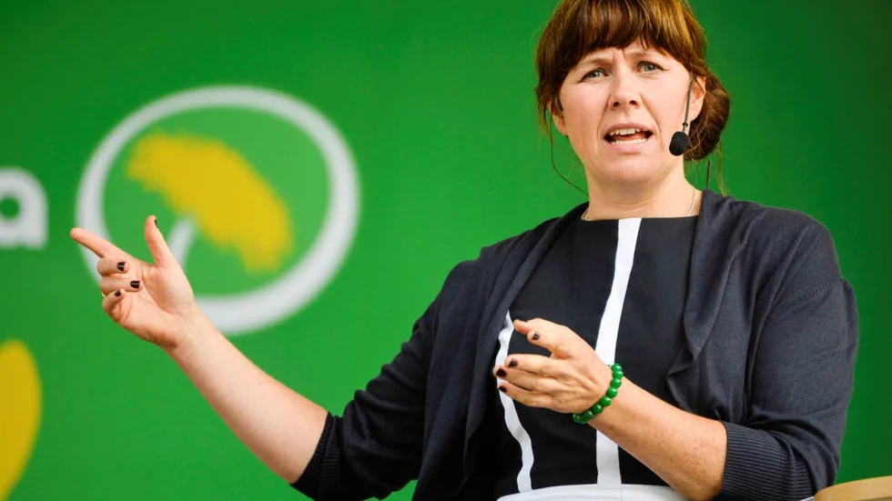 Miljöpartiets dag. Åsa Romson höll Almedalensscenens snabbaste tal.