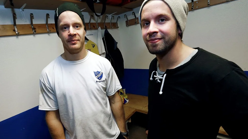 Finska bandyspelarna Aaltonen och Niemi i IFK Motala.