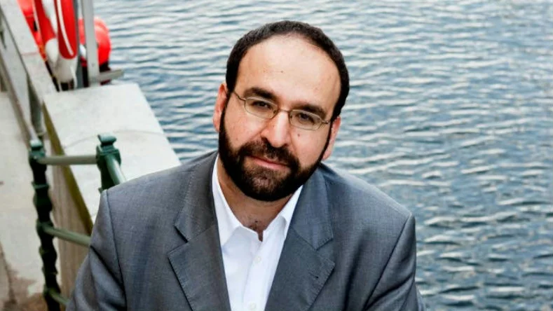 Mehmet Kaplan. Knappast regeringens mest okontroversiella minister.