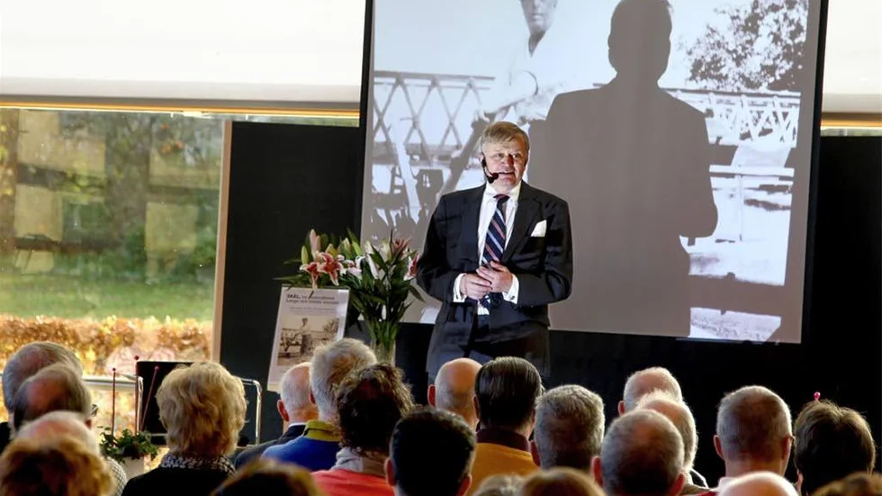 Gunnar Elfström presenterar sin nya bok.