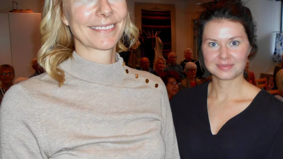 Tandläkare Elin Lundgren och tandhygienisten Evelina Holm hos PRO Nederluleå Norra.