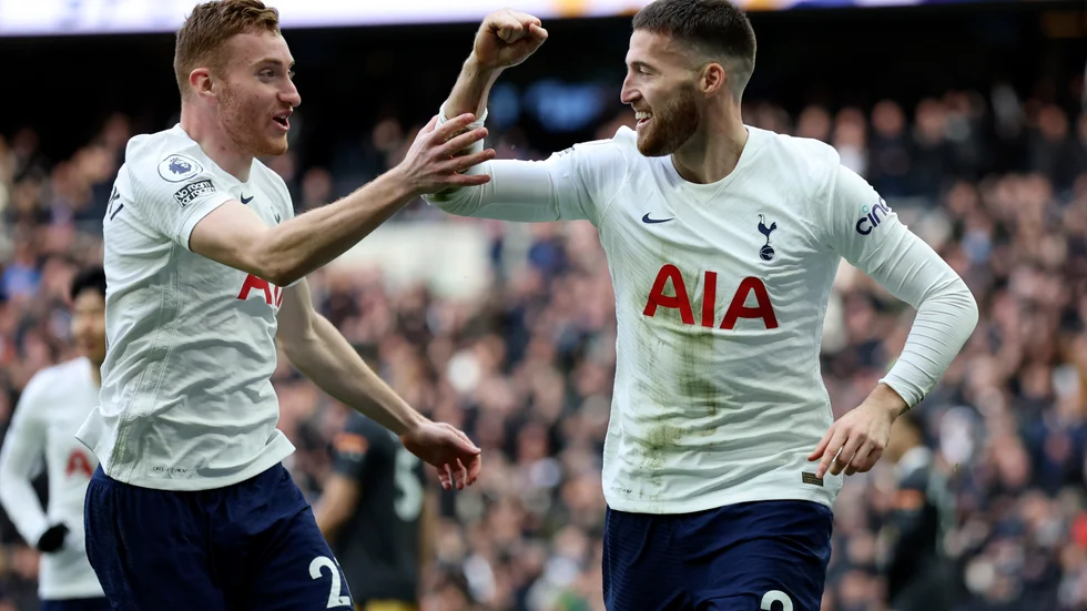 Dejan Kulusevski och Matt Doherty.