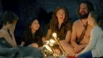 Familjen Hedenhös och Stella. Romeo Altera, Ella Rae Rappaport, Sissela Benn, Fredde Granberg och Mirjam Kjellman.