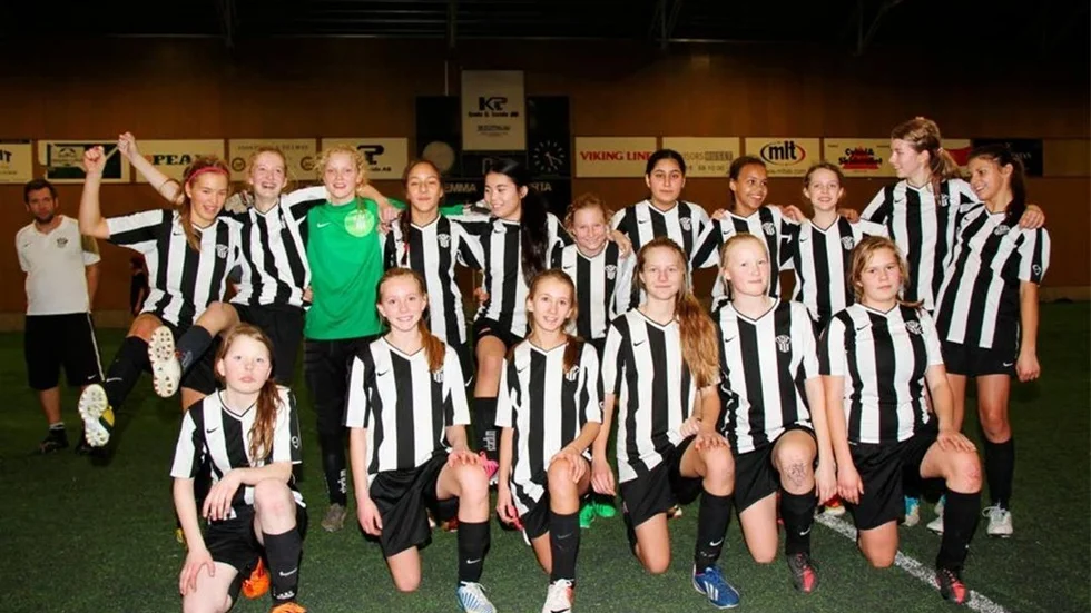 Segerlaget. F00-tjejerna i Upsala IF vann Gusk flickcup i Diöshallen.