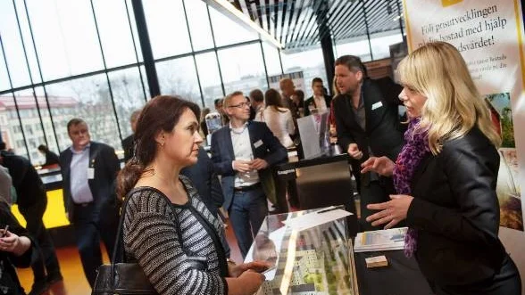 Mojgan Khoshniat och Linda Frisk på Relationsdagen.