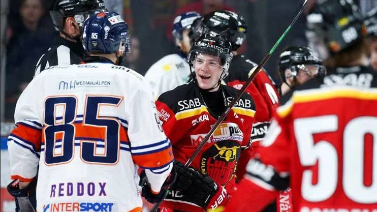 Austin Farley spelar mot Liberec,