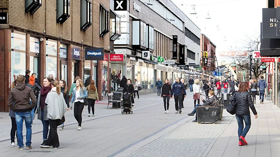 2013 svarade 82 procent av tjejerna i årskurs sju att de mådde bra. I år har andelen sjunkit till 66 procent, visar en rapport om ungdomar i Uppsala län.