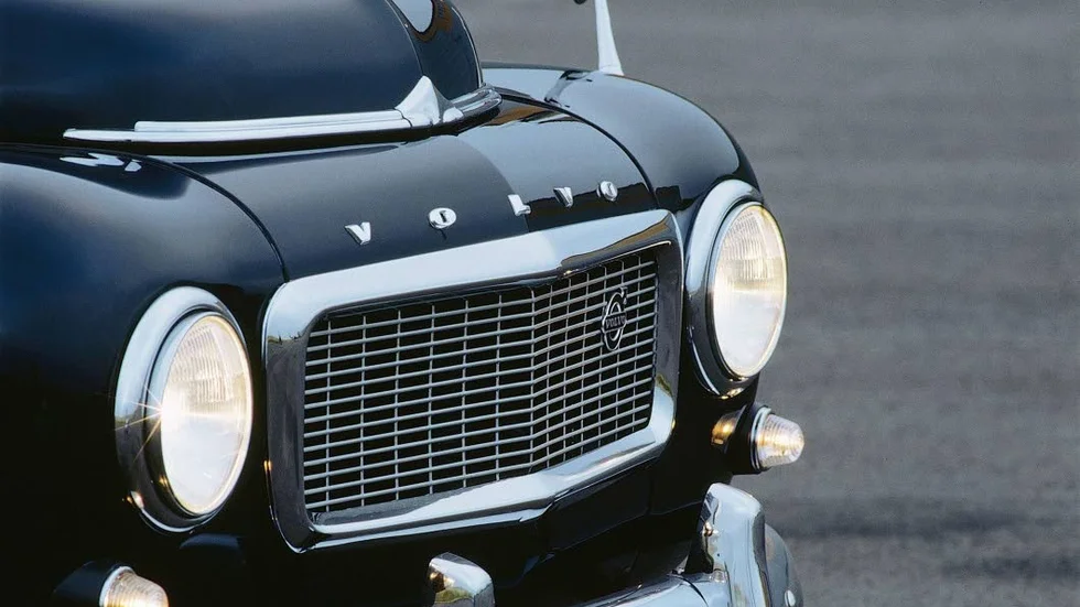 EPA. En klassiskt ombyggd Volvo Duett och några andra EPA-traktorer förstörde lunchen för dagens skribent.