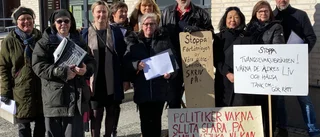 Över 500 stöttade manifestation – vill förhindra tvångsflytt av äldre