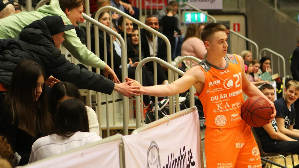 Hugo Bergström passar in i Dolphins profil, inte minst med rötterna i Norrköping och klubben.
