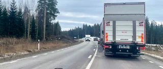 Bilister fick stå ut med köbildning norr om Katrineholm