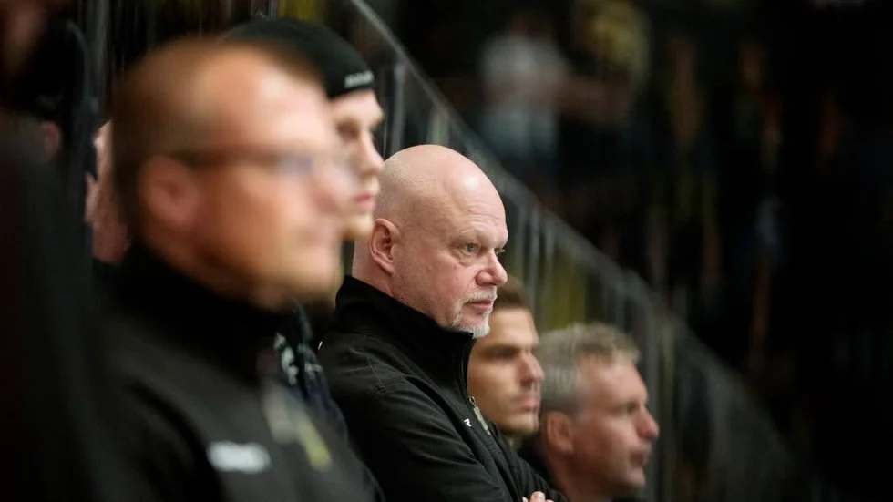 Sadlar om. Roger Melin gjorde som Niklas Wikegård föreslog – och han börjar i Almtuna.