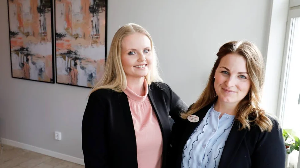 Viktigt. Emelie Hillman, mäklare på Mäklarringen i Enköping och Anna Åberg, inredare, är överens om att homestyling blivit allt viktigare.
