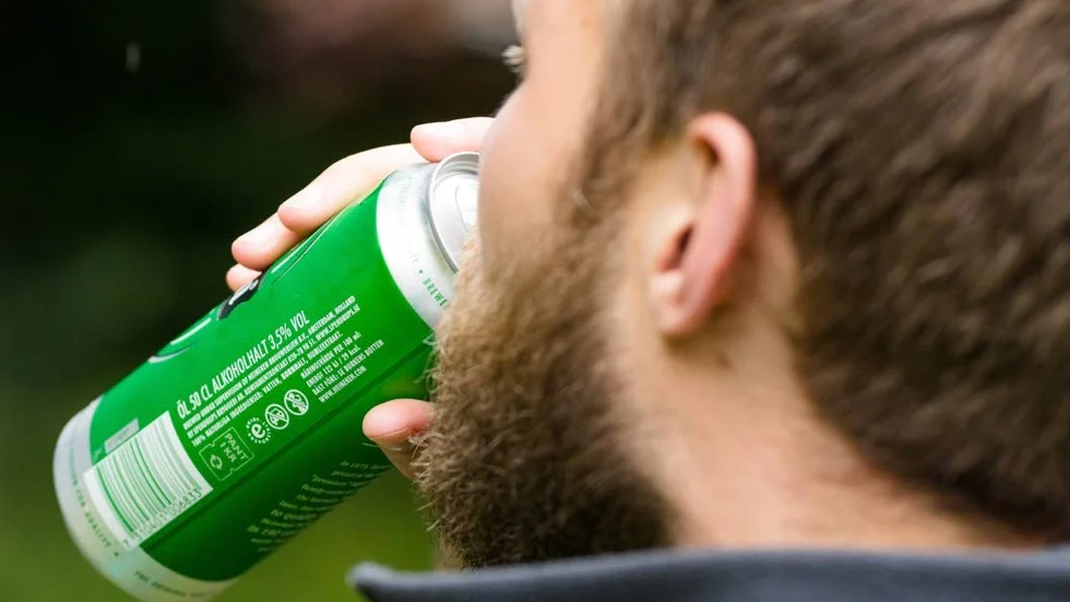 Föräldrar uppmanas att prata med sina ungdomar om gränser kring alkohol.