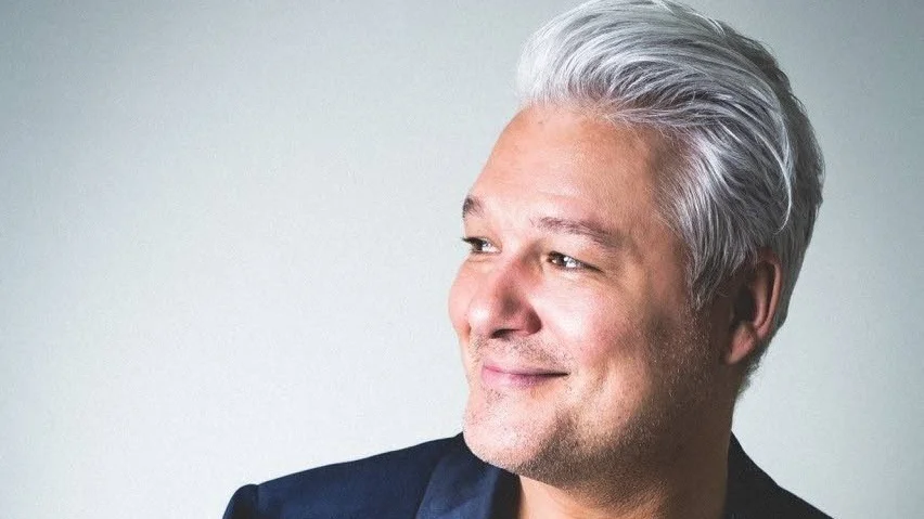 Mathias Holmgren vill få publiken att dansa.