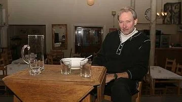 Claes Brorsson tänker satsa på underhållning till lunchsoppan i vår på Klara Hall.