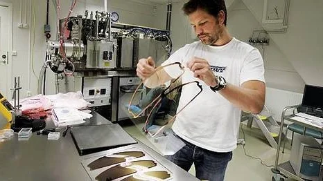 - Det har tagit lite tid att skala upp produktionen från labmiljö, men nu är vi i gång, säger produktionschef Greger Gustavsson.