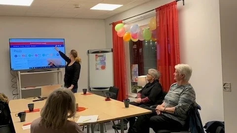 Hanna Svanelöv informerade om minoriteters rättigheter och vilket stöd som finns att få.
