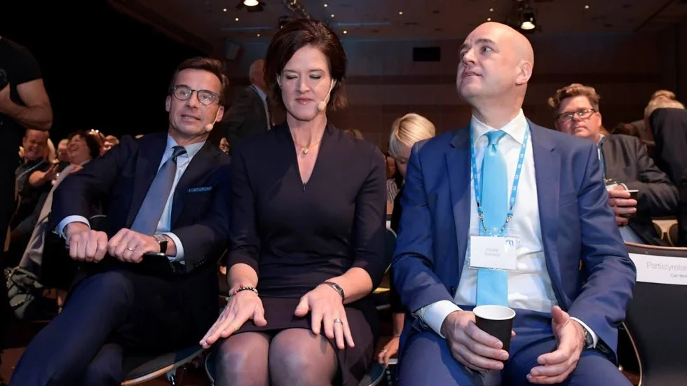 Anna Kinberg Batra tog steget mellan den gamle Fredrik Reinfeldt och den nye Ulf Kristersson. Återstår att se om det var mödan värt.