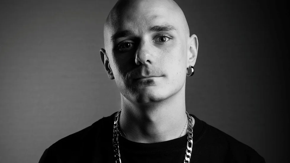 Martin "Xersize" Möller från Eskilstuna har nyligen skrivit på med skivbolaget Rexius Records från Göteborg.