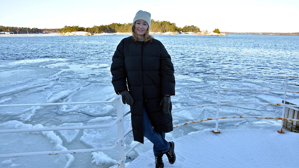 Annica Lindeberg är född och uppvuxen i Västervik och känner sig som Västervikare trots att hon sedan många år tillbaka bor i Stockholm. Bilden togs på Hornslandet i julas när hon var hemma och firade jul.