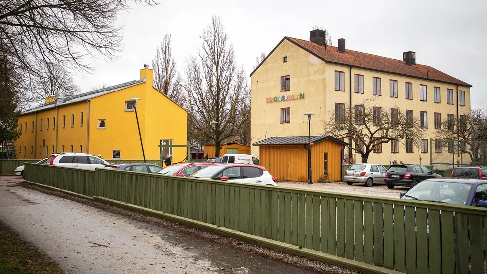 Orionskolan i Visby får nej till utbyggnad. Skolan vill bygga ut den äldre kanslibyggnaden, till höger i bild.