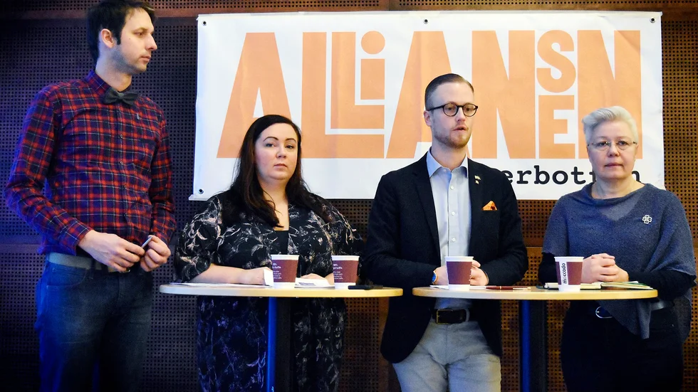 Den borgerliga alliansen i Skellefteå – Moderaterna, Centerpartiet, Liberalerna och Kristdemokraterna – är åter en fyrpartiallians. Foto: Daniel Eriksson
