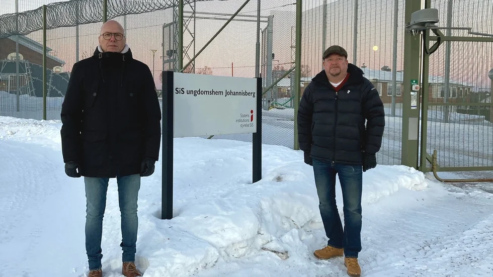 Rickard Mohss och Tomas Johsund säger att området där Johannisbergs ungdomshem finns, är viktigt för kommunen. "Hur tillvaratar Kalix kommun sina medborgares intressen" undrar de.