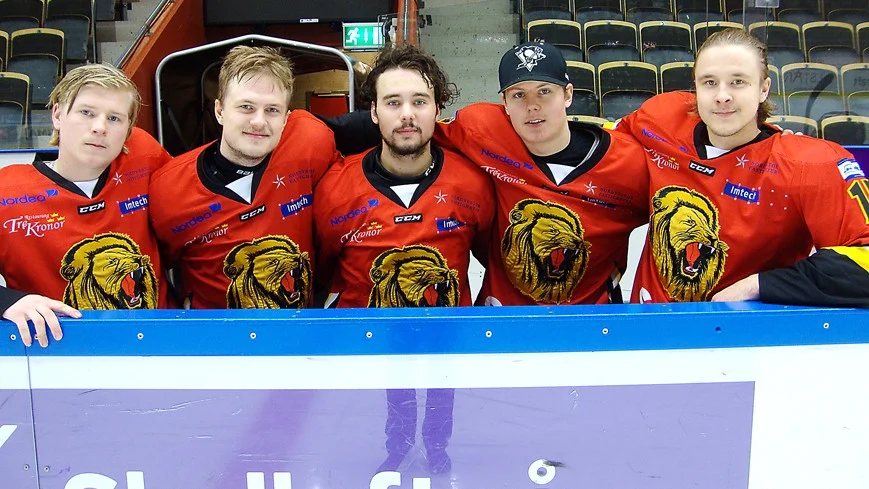 Christoffer Lindblom, Fredrik Lovén, Jacob Hansson (2), Carl Sandin och Daniel Sundelin gjorde målen när Lejon besegrade Sollefteå. Foto: Mikael Marklund