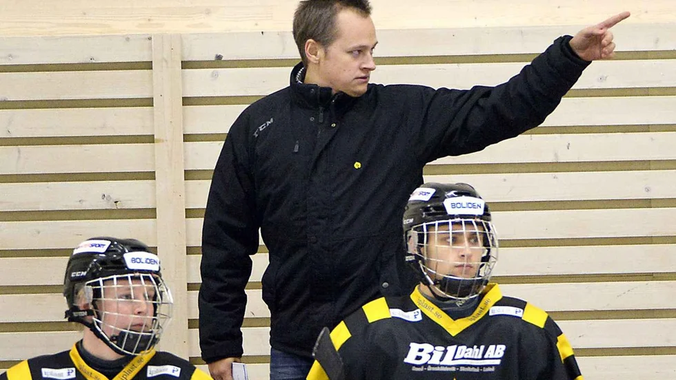J18-tränaren Andreas Karlsson var mycket nöjd efter söndagens avancemang till kvartsfinal.