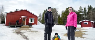 Tandhygienist tvingas jobba på annan ort • Nekas samma betalning som kollegorna: "Vill inte tvingas betala för att jobba"