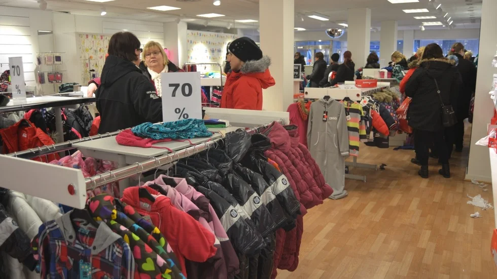 Kön till kassan ringlade lång när Asplunds Kids började sin utförsäljning. (Foto: Yvonne Rönngren)
