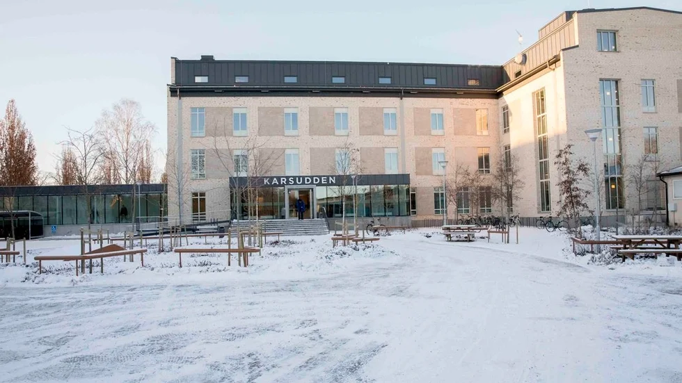 Karsuddens sjukhus har bland annat fått en ny entré.
