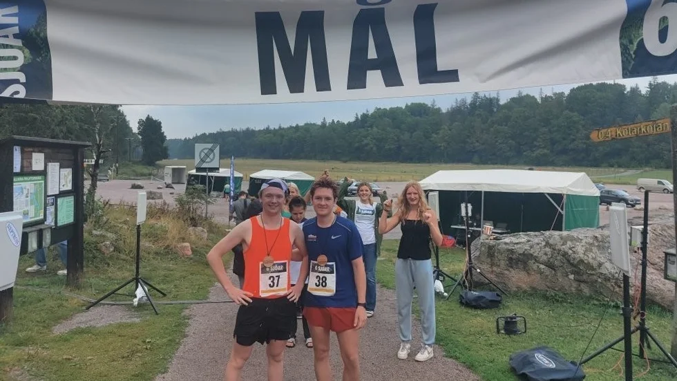 Bröderna Eric och Callum Sheeran-Purcell sprang maratondistansen under årets 6 sjöar-lopp. 