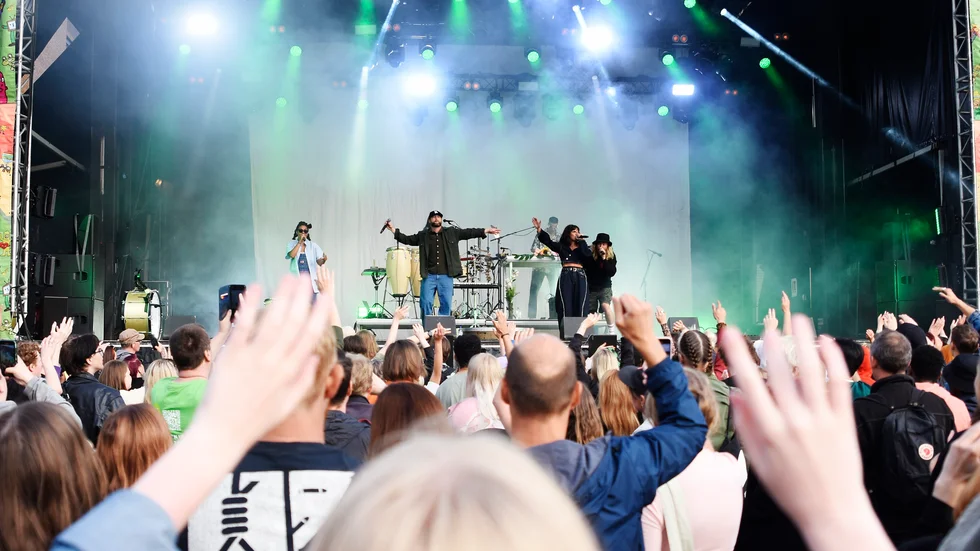 Under förra årets upplaga av Putte i parken gick Movits Johan Rensfeldt upp på scenen tillsammans med Cleo och Zacke, dessutom uppträdde de på Holy Cow. I sommar står de på stora scenen igen.