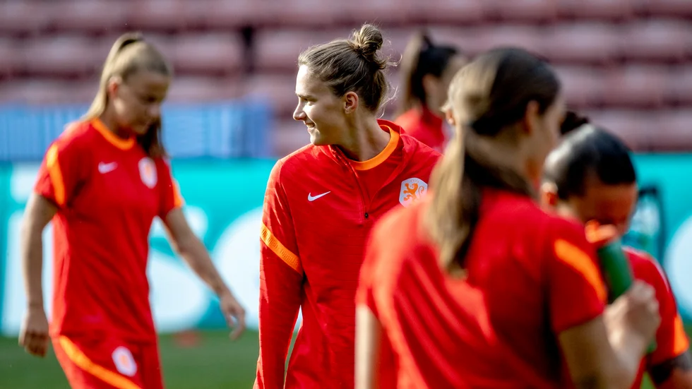 Arsenalstjärnan Vivianne Miedema under Nederländernas träning på Bramall Lane i Sheffield på fredagen.