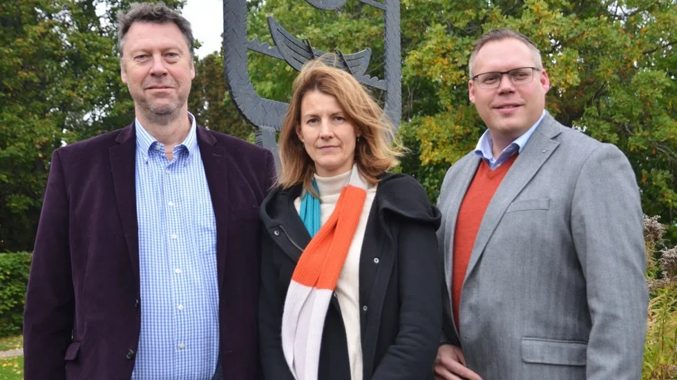 Johan Sandlund, Marlene Bernfalk och Daniel Portnoff är nöjda med delårsbokslutet, som fått bättre resultat än de räknat med.