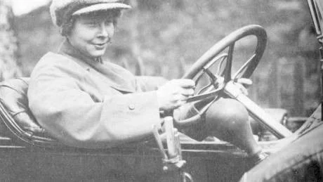 Ester Blenda Nordströms reportagebok En piga bland pigor från 1914, när hon wallraffat som piga på en gård utanför Nyköping, blev ett genombrott. 
