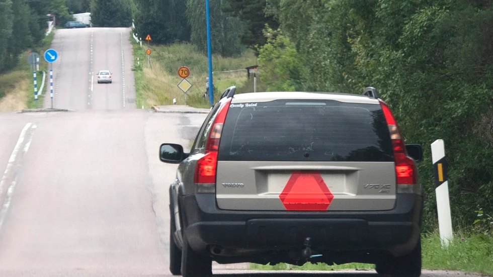 Enligt ett vittne körde 16-åringen mycket fort. Volvon på bilden är inte den som nämns i artikeln.