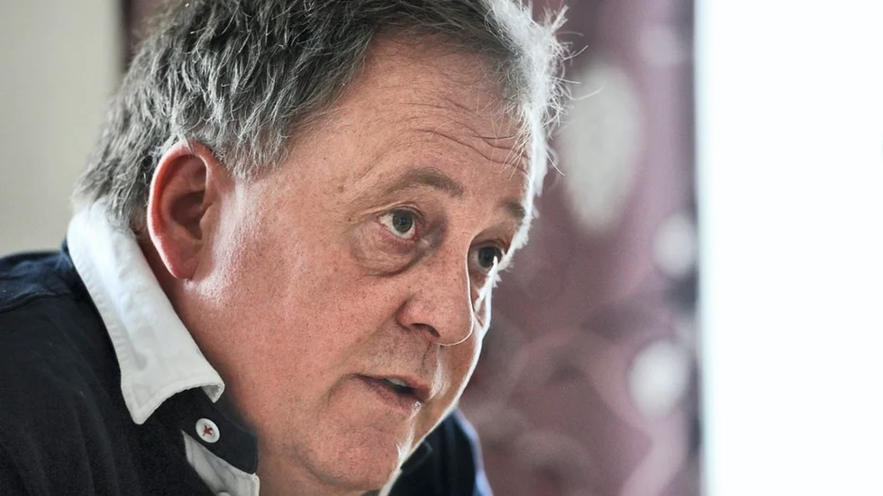 Mats Larsson, skolchef i Trosa kommun: "Vi och rektorn för samtal med fackliga parter om en överenskommelse om att skiljas åt. Han kommer inte längre att vara rektor på Tomtaklintskolan."