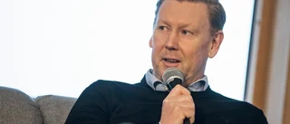 Assisterande förbundskapten i soffan