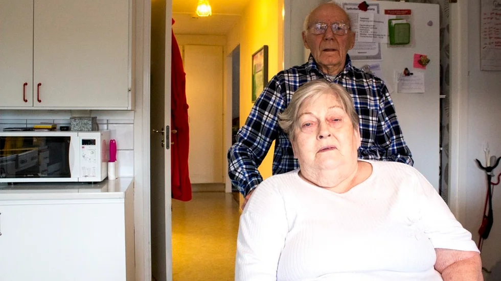 Rune Lyberg blev orolig när han fick veta att hustrun Ruth Lyberg skulle få vänta i fyra månader för ett återbesök på ögonmottagningen i Katrineholm.