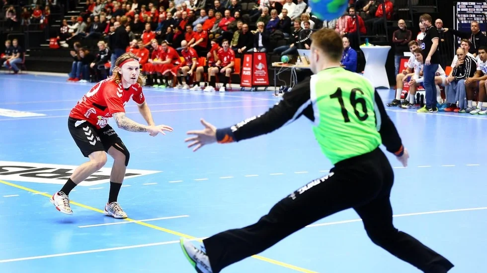 Guifs straffspecialist Fredrik Gustavsson är bäst i hela Handbollsligan från sju meter. 53 straffmål har det hittills blivit för 23-åringen.