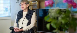 Blev svårt misshandlad – nu hyllar Agneta, 75, de goda krafterna