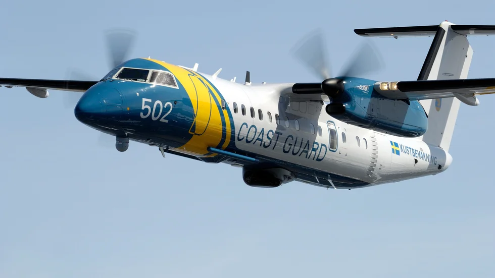 Kustbevakningens flyg bistår med att övervaka torkan i Emån.
